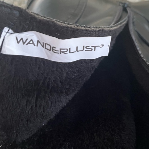 Wanderlust women’s Black Winter Boots with Zipper Detail. Size 11 - Picture 5 of 5